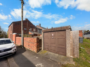 Photo 19- click for photo gallery